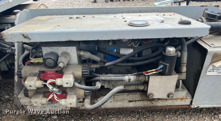 image for item HL9146 Skyjack SJIII 3226  scissor lift