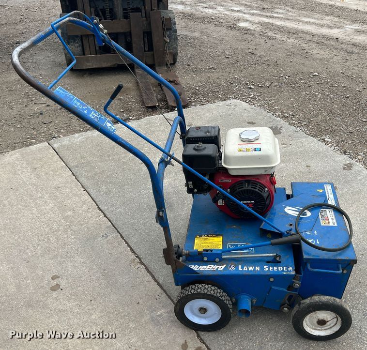 image for item HL9148 Blue Bird  seeder