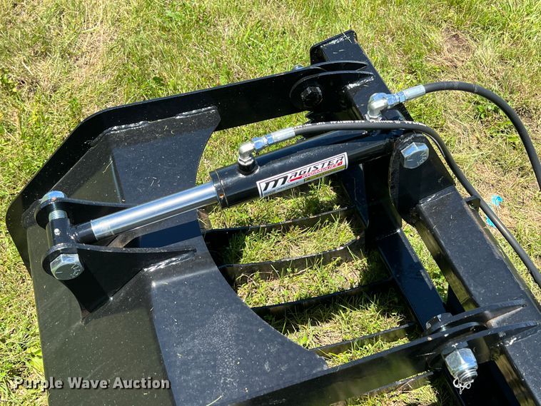 image for item HL9157 80" W skid steer rock grapple bucket