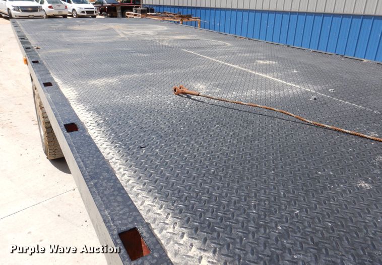 image for item JH9717 2003 International 4300  rollback truck