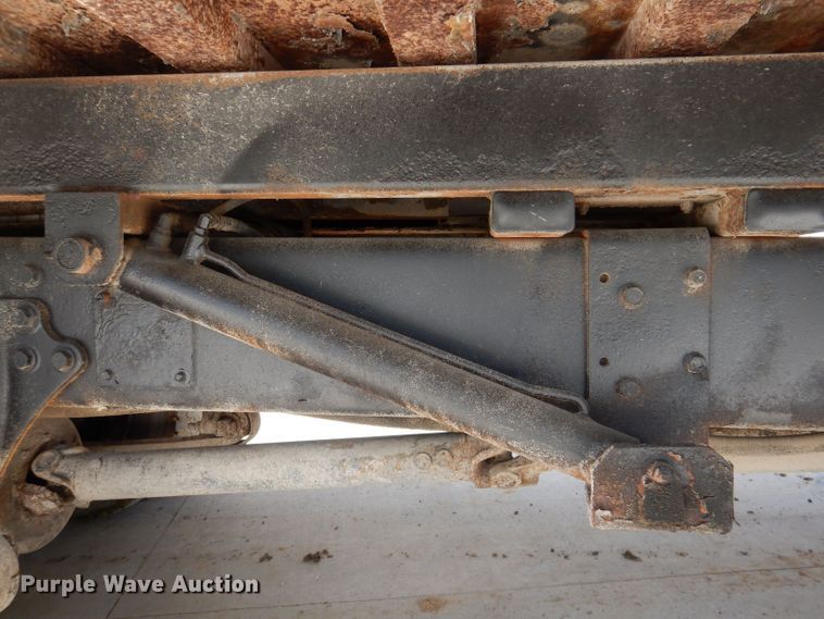 image for item JH9717 2003 International 4300  rollback truck