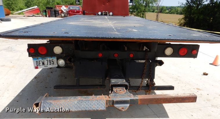 image for item JH9717 2003 International 4300  rollback truck