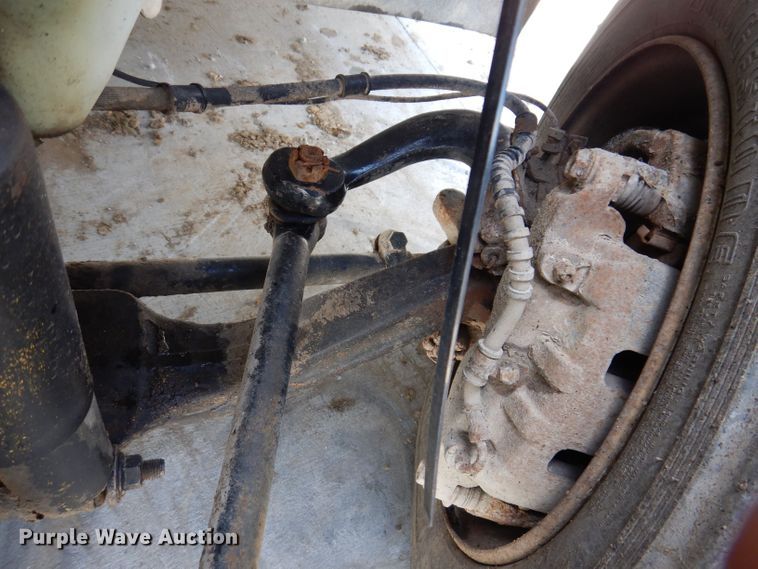 image for item JH9717 2003 International 4300  rollback truck