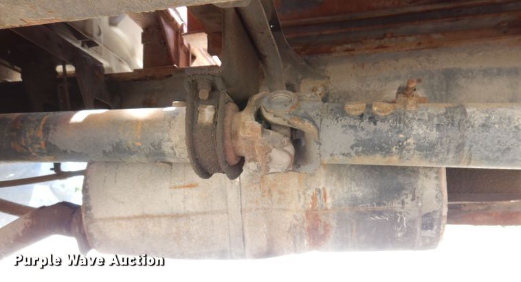 image for item JH9717 2003 International 4300  rollback truck