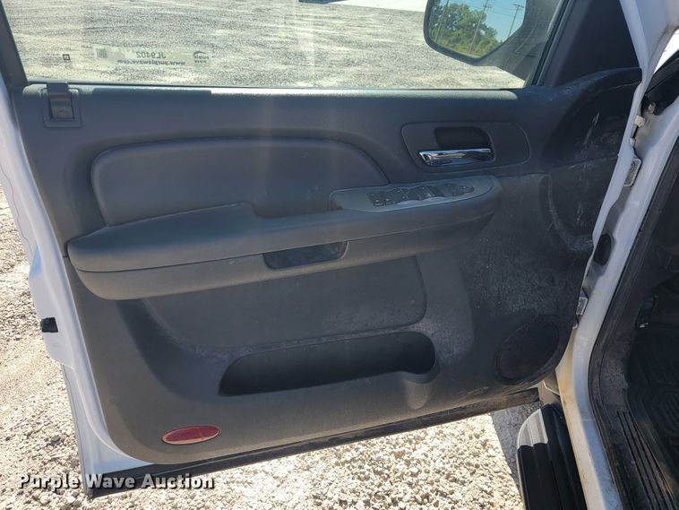 image for item JL9402 2009 Chevrolet Suburban  SUV