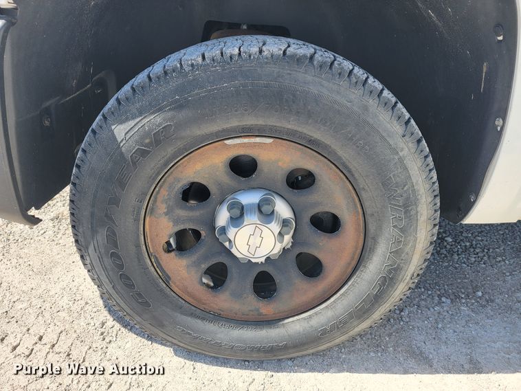 image for item JL9404 2009 Chevrolet Silverado 1500  Crew Cab pickup truck