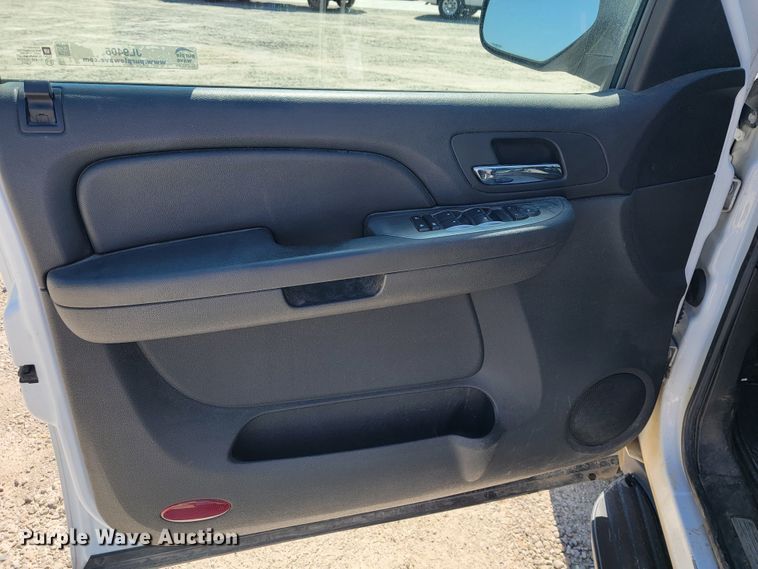 image for item JL9405 2007 Chevrolet Suburban  SUV