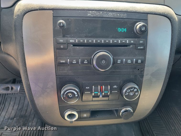 image for item JL9405 2007 Chevrolet Suburban  SUV