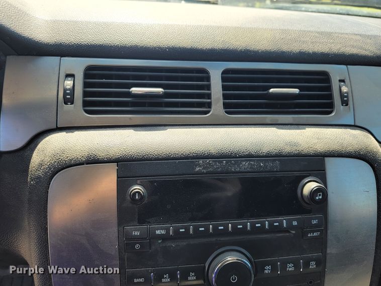 image for item JL9405 2007 Chevrolet Suburban  SUV