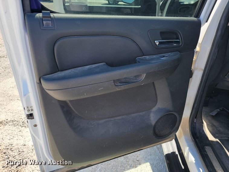 image for item JL9405 2007 Chevrolet Suburban  SUV