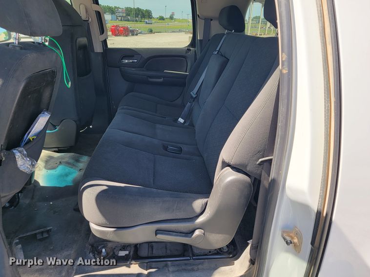 image for item JL9405 2007 Chevrolet Suburban  SUV