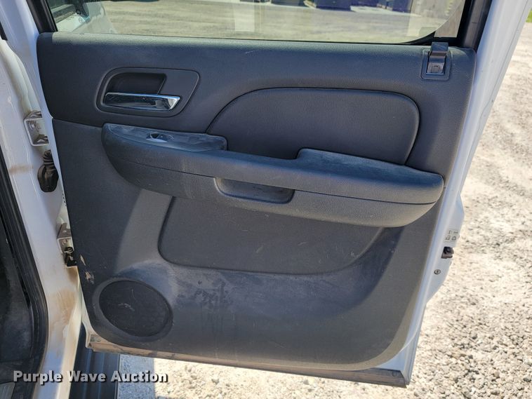 image for item JL9405 2007 Chevrolet Suburban  SUV