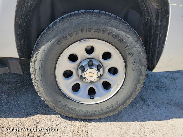 image for item JL9405 2007 Chevrolet Suburban  SUV