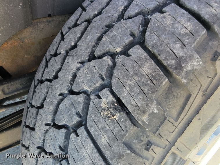 image for item JL9405 2007 Chevrolet Suburban  SUV