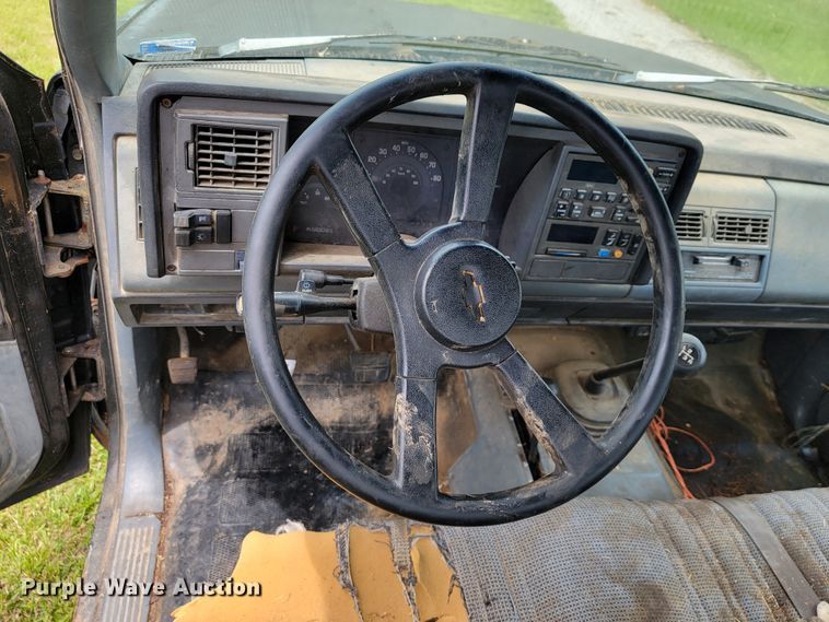 image for item JL9407 1989 Chevrolet K1500  pickup truck