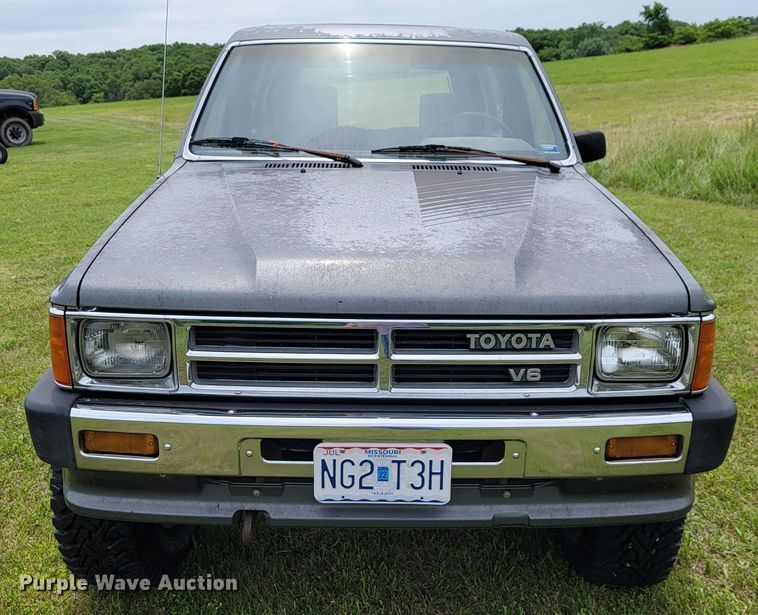 image for item JL9408 1988 Toyota 4Runner  SUV