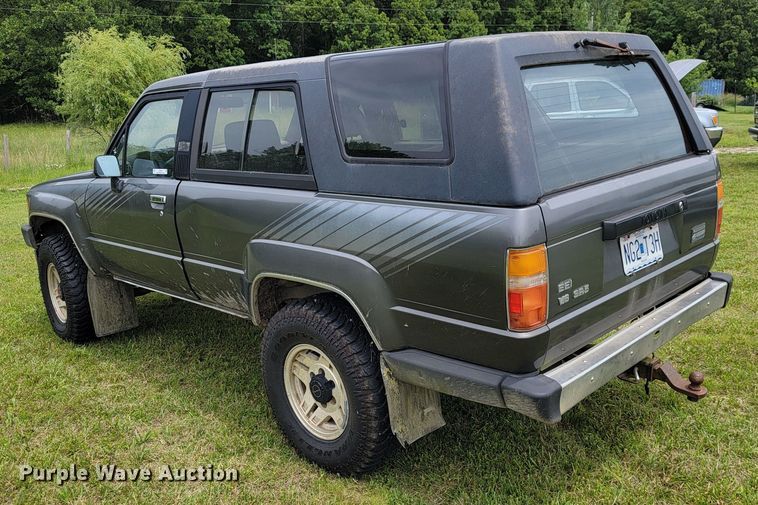 image for item JL9408 1988 Toyota 4Runner  SUV