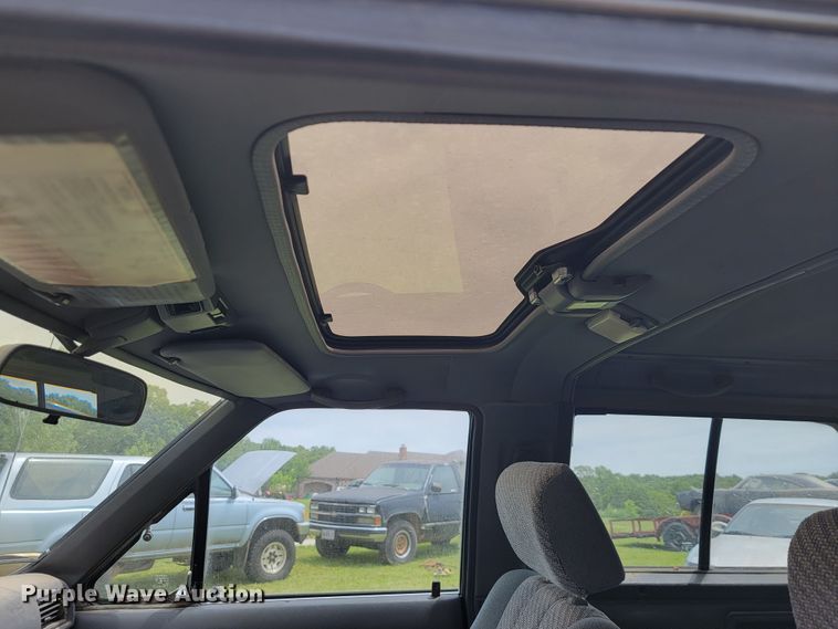 image for item JL9408 1988 Toyota 4Runner  SUV