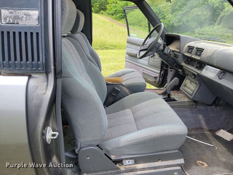 image for item JL9408 1988 Toyota 4Runner  SUV