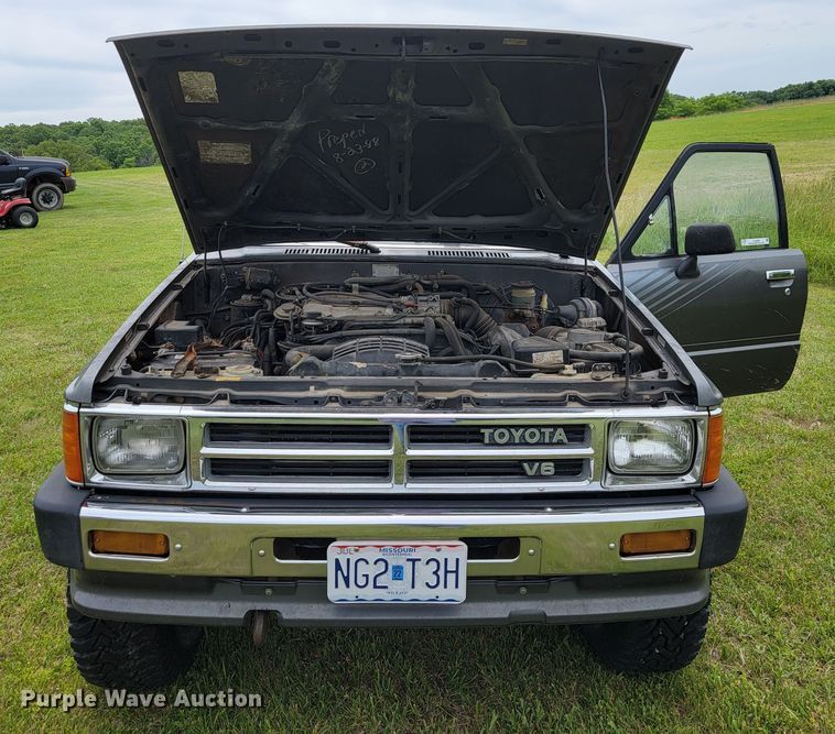 image for item JL9408 1988 Toyota 4Runner  SUV