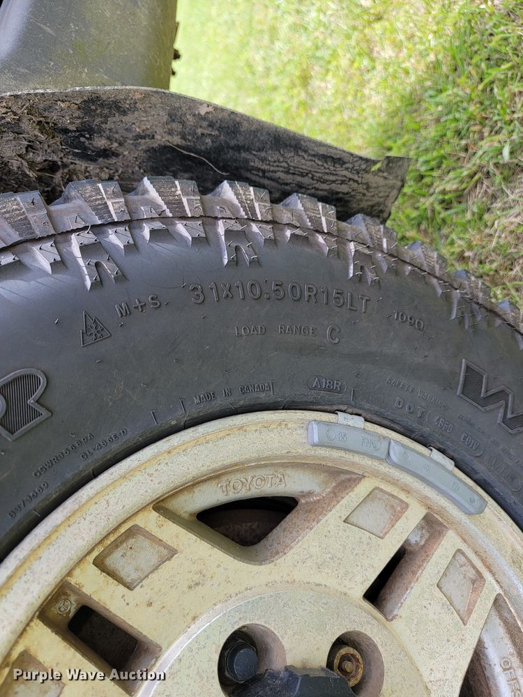 image for item JL9408 1988 Toyota 4Runner  SUV