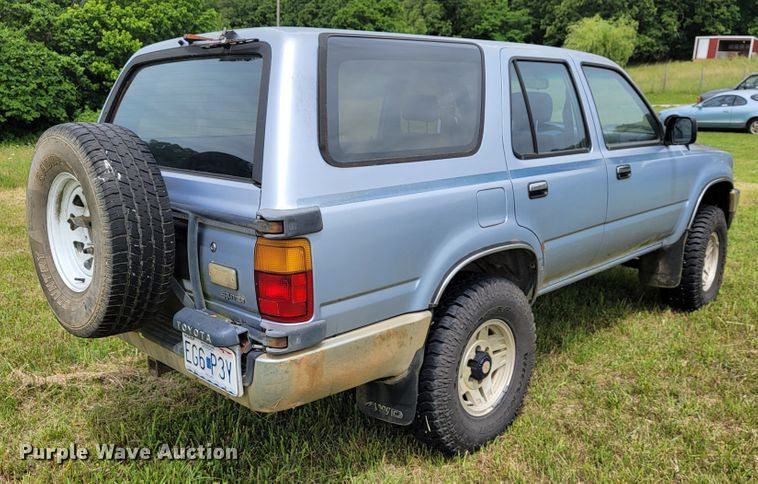 image for item JL9410 1990 Toyota 4Runner SR5  SUV