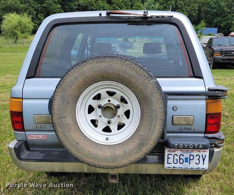 image for item JL9410 1990 Toyota 4Runner SR5  SUV