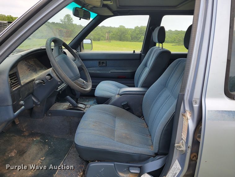 image for item JL9410 1990 Toyota 4Runner SR5  SUV