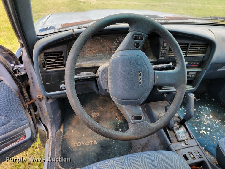 image for item JL9410 1990 Toyota 4Runner SR5  SUV