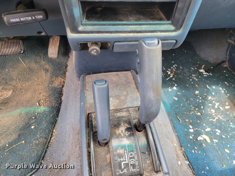 image for item JL9410 1990 Toyota 4Runner SR5  SUV