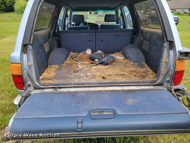 image for item JL9410 1990 Toyota 4Runner SR5  SUV