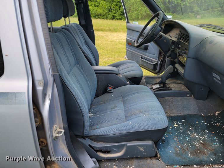 image for item JL9410 1990 Toyota 4Runner SR5  SUV