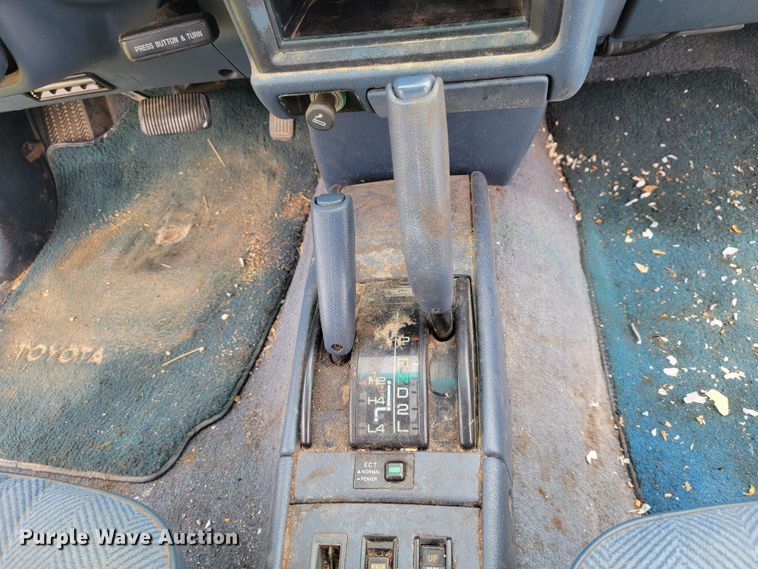 image for item JL9410 1990 Toyota 4Runner SR5  SUV