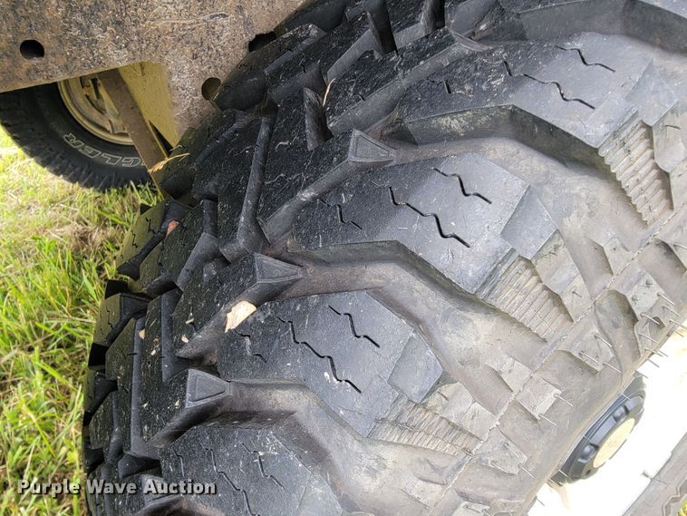 image for item JL9410 1990 Toyota 4Runner SR5  SUV