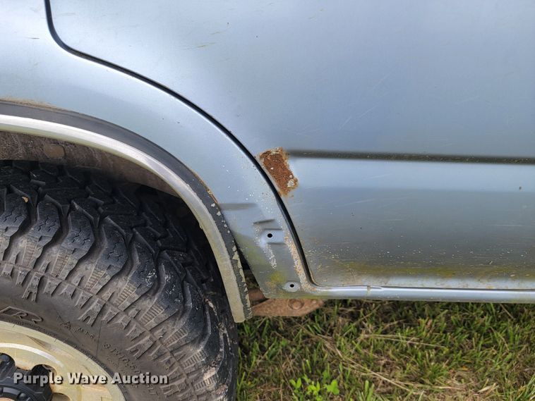 image for item JL9410 1990 Toyota 4Runner SR5  SUV