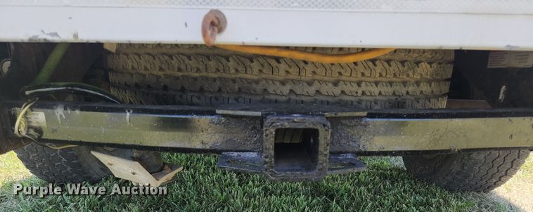 image for item JL9996 2008 Ford F350 Super Duty XL  SuperCab utility bed pickup truck