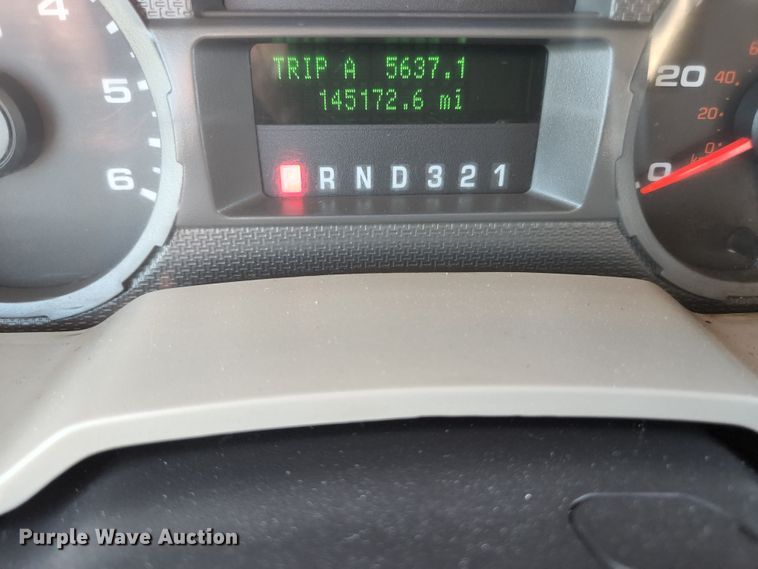 image for item JL9996 2008 Ford F350 Super Duty XL  SuperCab utility bed pickup truck