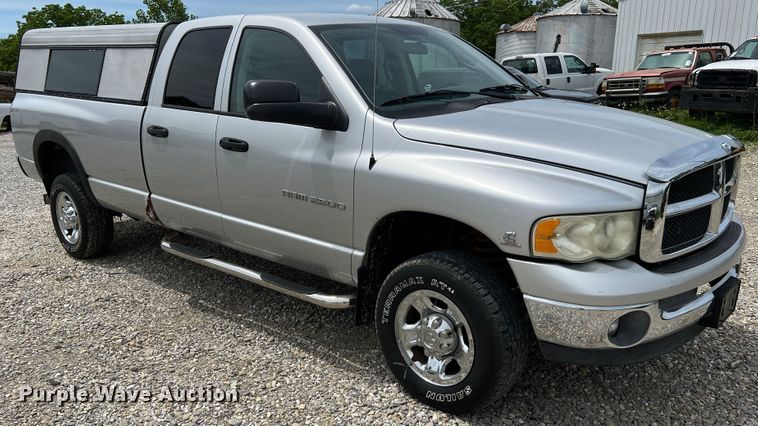image for item JM9031 2003 Dodge Ram 2500 SLT  Quad Cab pickup truck