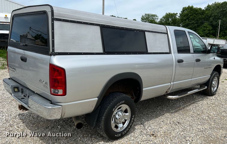 image for item JM9031 2003 Dodge Ram 2500 SLT  Quad Cab pickup truck