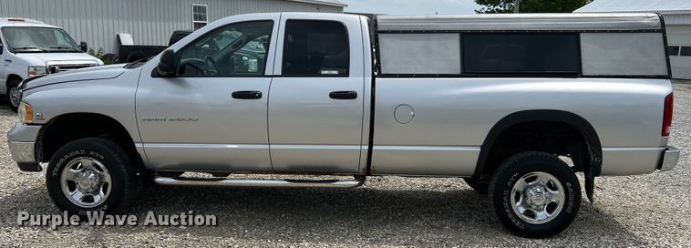 image for item JM9031 2003 Dodge Ram 2500 SLT  Quad Cab pickup truck