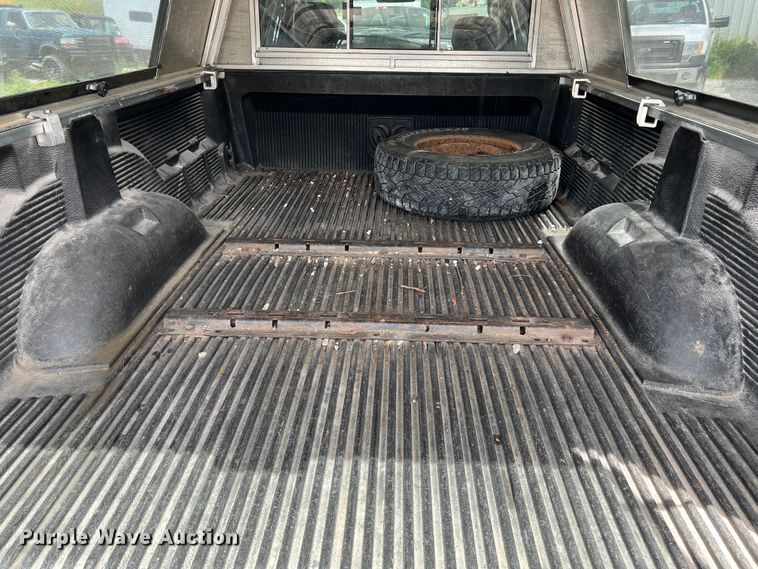 image for item JM9031 2003 Dodge Ram 2500 SLT  Quad Cab pickup truck