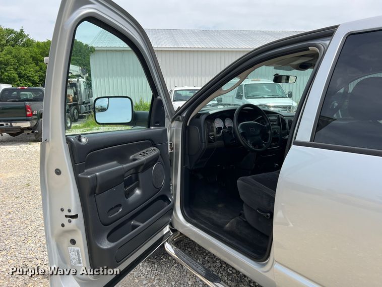image for item JM9031 2003 Dodge Ram 2500 SLT  Quad Cab pickup truck