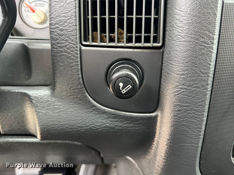 image for item JM9031 2003 Dodge Ram 2500 SLT  Quad Cab pickup truck