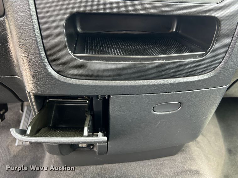 image for item JM9031 2003 Dodge Ram 2500 SLT  Quad Cab pickup truck