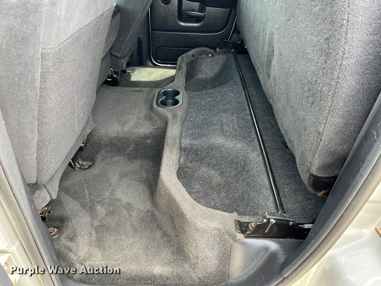 image for item JM9031 2003 Dodge Ram 2500 SLT  Quad Cab pickup truck