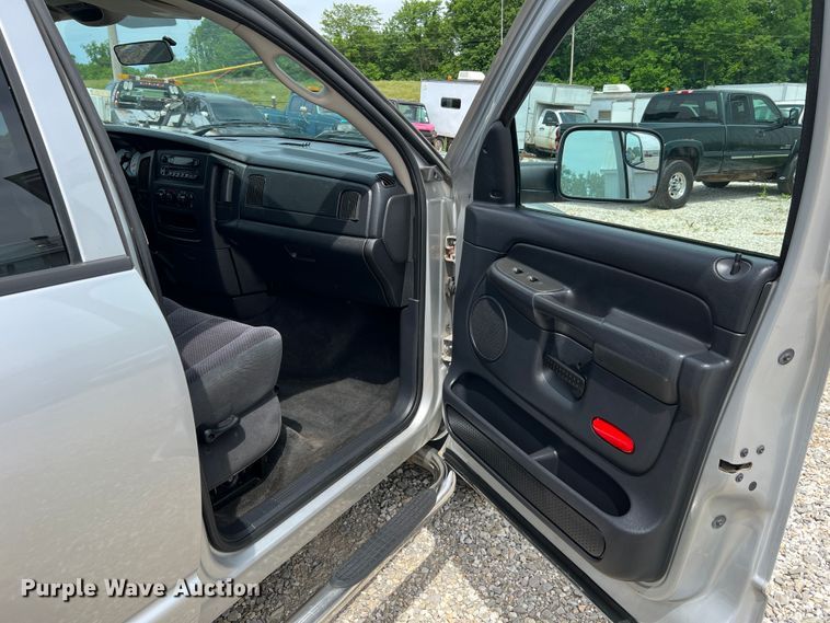 image for item JM9031 2003 Dodge Ram 2500 SLT  Quad Cab pickup truck