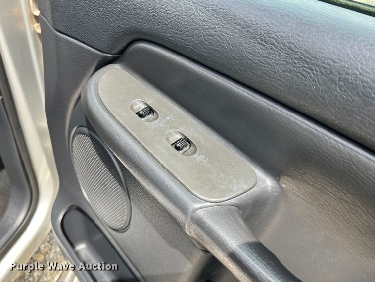 image for item JM9031 2003 Dodge Ram 2500 SLT  Quad Cab pickup truck