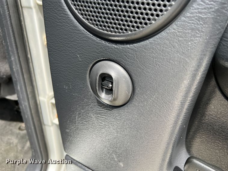 image for item JM9031 2003 Dodge Ram 2500 SLT  Quad Cab pickup truck