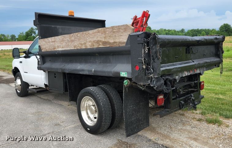 image for item JM9037 2000 Ford F550  dump truck
