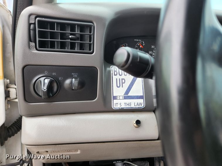 image for item JM9037 2000 Ford F550  dump truck